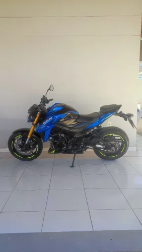 SUZUKI GSX-S 750