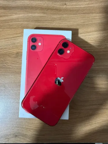 iPhone 11 vermelho