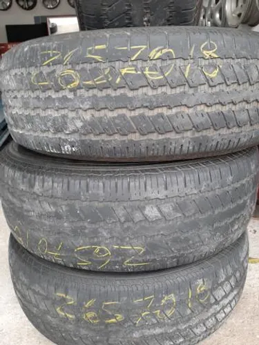 Pneu 265 70 18 perfil Alto Hilux usado