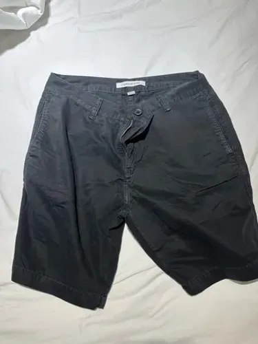Bermuda Calvin Klein tamanho 44