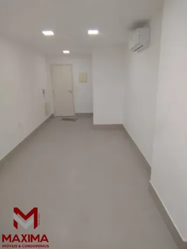 Excelente Sala - Condomínio Flex Tower - Aprox. 23m²