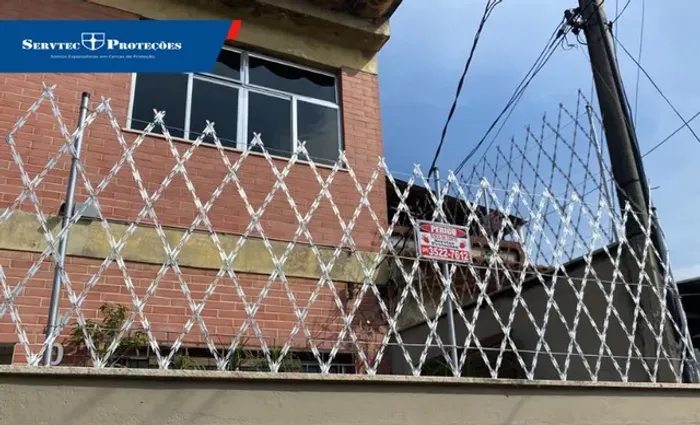 Descubra a rede laminada, a escolha definitiva para a proteção de perímetros.