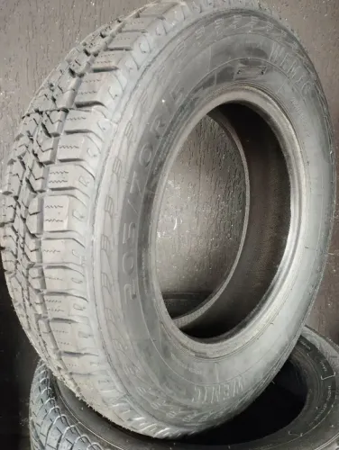 PNEU WEMIC 205/70R15 AT VIPAL