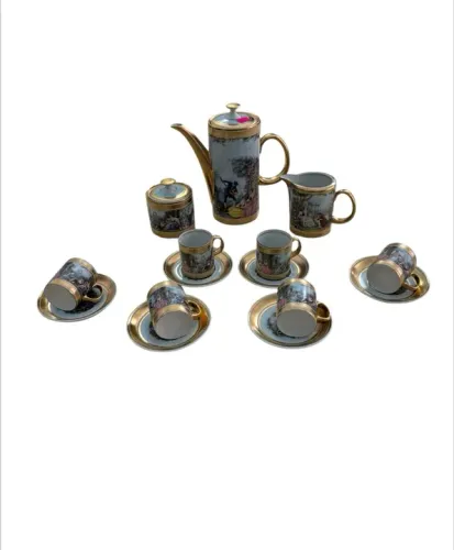Jogo de café dourado 