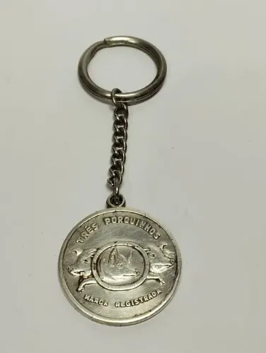 Chaveiro Antigo Metal Três Porquinhos