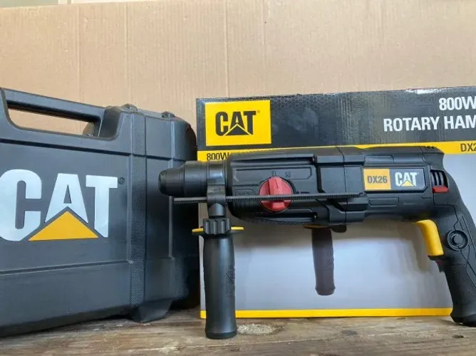 Martelete CAT 26mm 800W 127V ou 220V