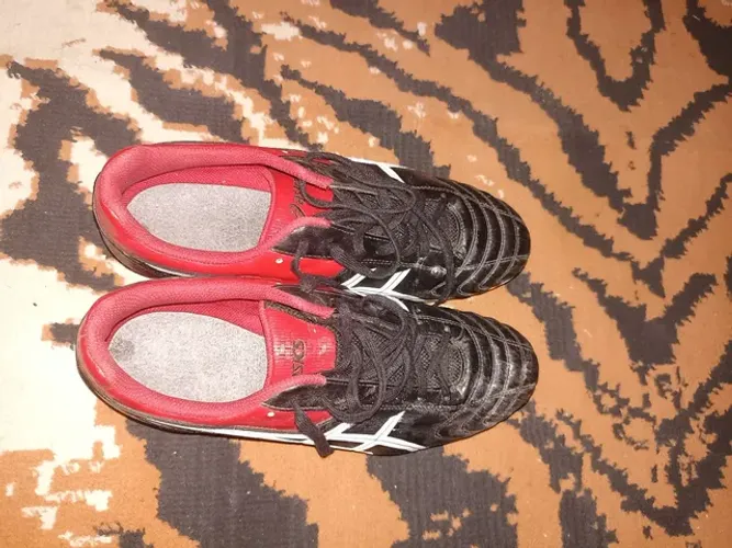 Chuteira asics original
