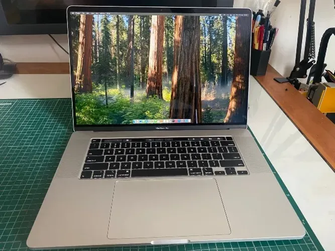 MacBook Pro 16 polegadas i9 com 1Tb de SSD macOS Sequoia Touchbar
