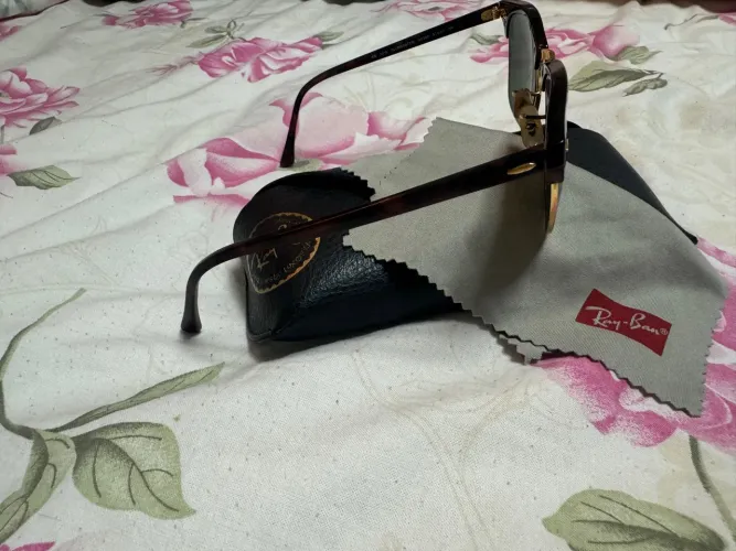 Dois óculos Rayban originais de alta qualidade 