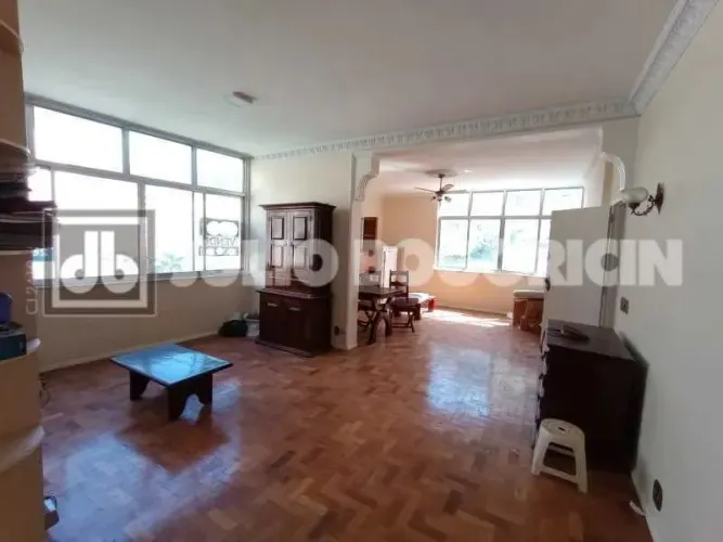 Òtima localização,apartamento 1 por andar 1vaga