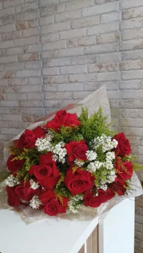 Lindo Buquê de Rosas Vermelhas