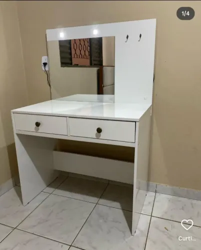 PENTEADEIRA COM ESPELHO LARGURA 90CM