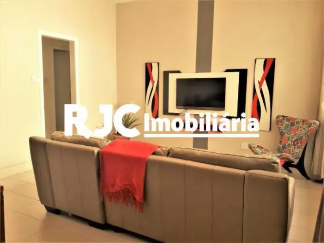 Apartamento de 65 metros quadrados no bairro Tijuca com 2 quartos