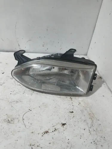 Farol esquerdo fiat/Palio 98/00 
