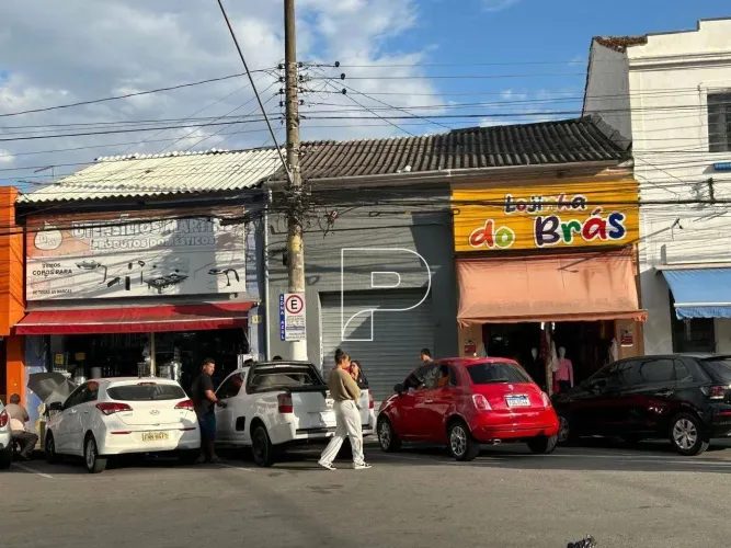 Lojas à venda por R$ 11.000.000 - Centro (Cotia) - Cotia/SP
