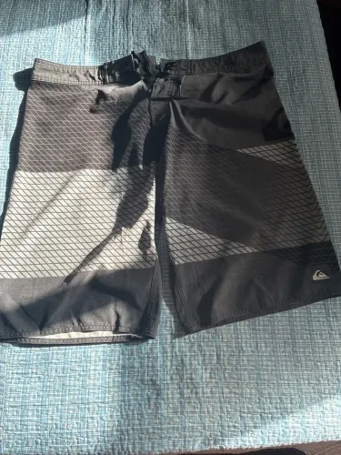 Shorts de Praia Quiksilver Masculino
