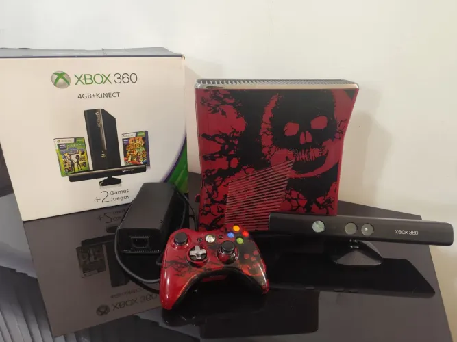 ? Xbox 360 Edição Limitada Gears of War 3 + Kinect + 2 Controles