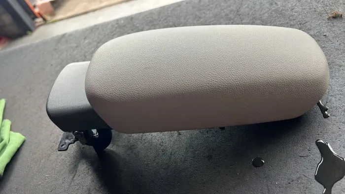 Apoio De Braço Hyundai Hb20 Couro Sem Costura Original