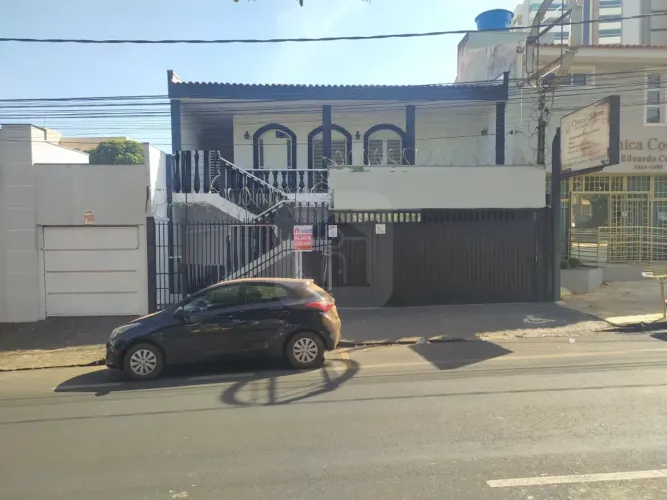 Apartamento sobre loja para locação no bairro centro