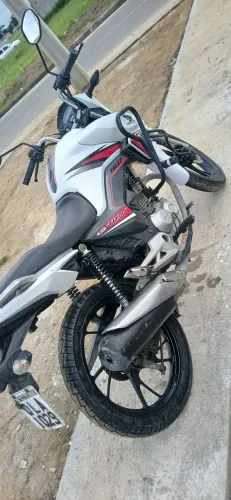 Modelo Honda. 160 titam 