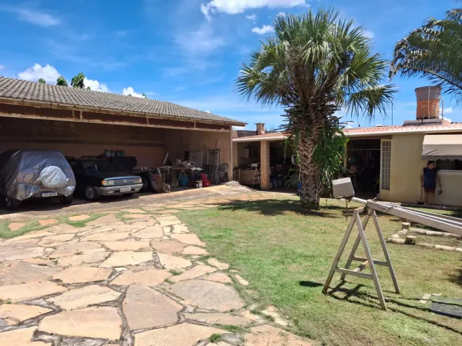 CASA 2 QUARTOS NO LOTE DE 480 METROS CONDOMÍNIO PEQUENO TOP