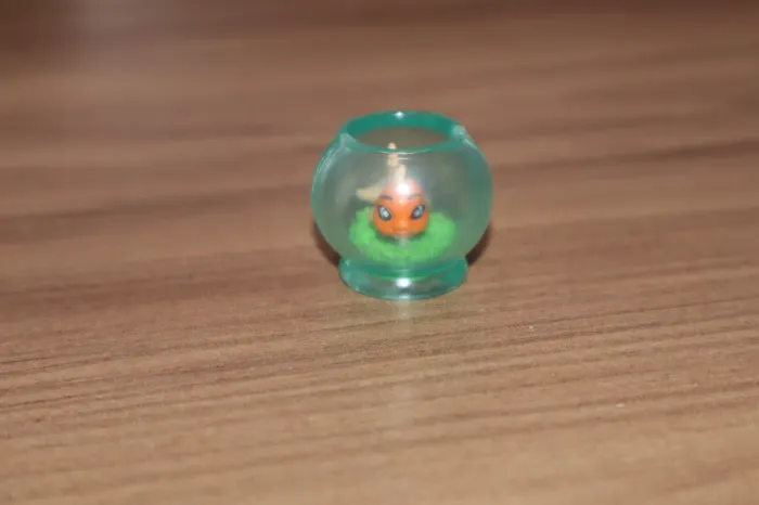 Peixe em aquário da Polly Pocket