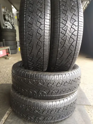 Jogo de pneus 225 60 18 Pirelli Scorpion 
