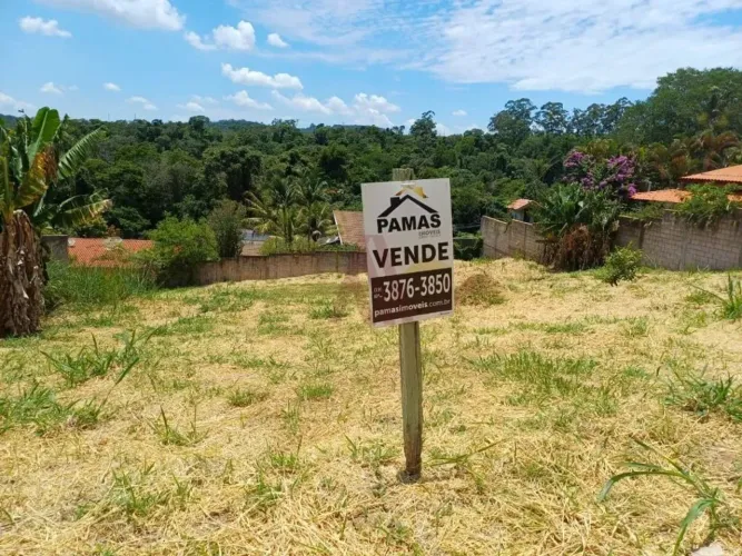 Oportunidade em excepcional terreno com projeto já aprovado na Prefeitura. Recanto das Can
