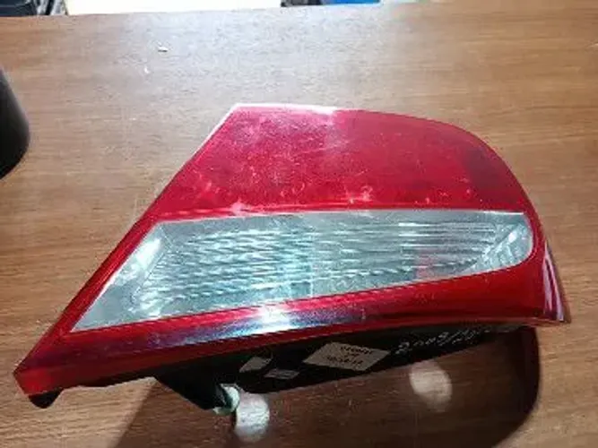 Lanterna direita VW gol G5 arteb