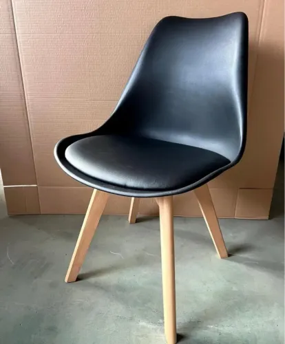Kit 4 Cadeiras originais Saarinen preta 