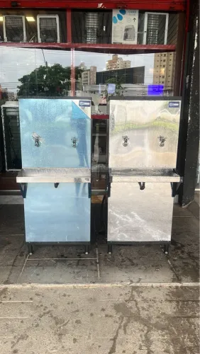 Bebedouro Industrial em Aço Inox - Ideal para Empresas 