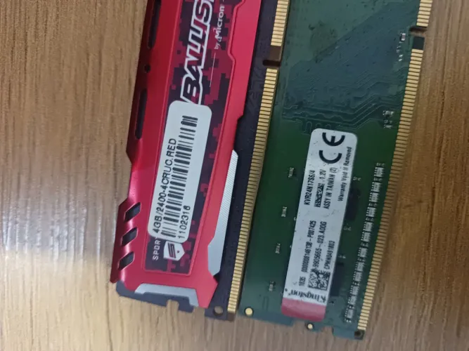 Vendo 2 pente de memória durante 4