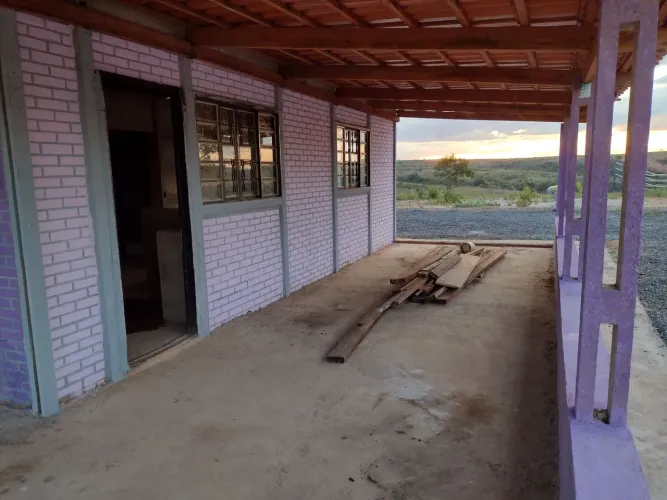 FAZENDA COM 50 HECTARES PRA ARRENDAR PRA CAFÉ OU GADO, REGIÃO NOBRE!!
