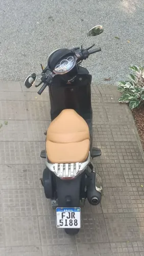 Scooter Bee Royale - Aprilia Scarabeo 200cc baixa km 