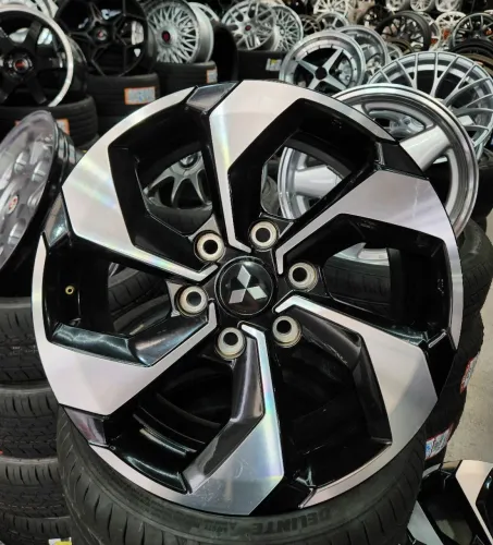 Jogo de rodas pajero sport aro 18 6x139 