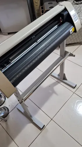Plotter de recorte Jinka 720 para corte de adesivos.Venda somente proximidades de Xaxim SC