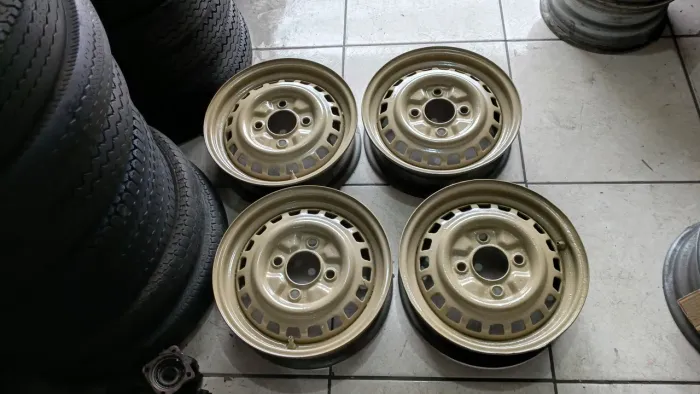 RODAS 4 FUROS ARO 15 ORIGINAL DO FUSCA