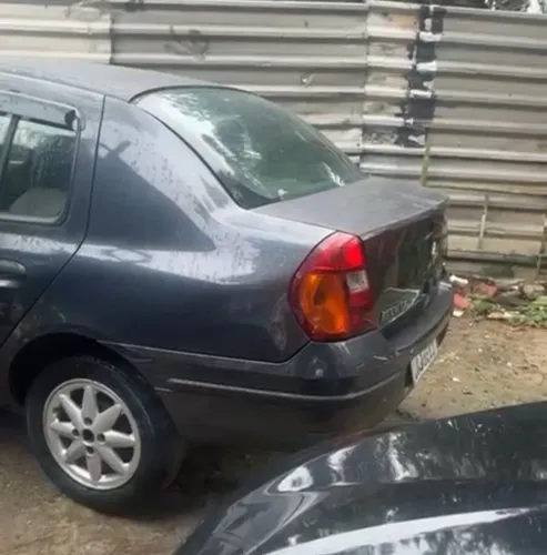 Passo financiamento clio 2003 entrada 12.000e 17 prestações de 510.00