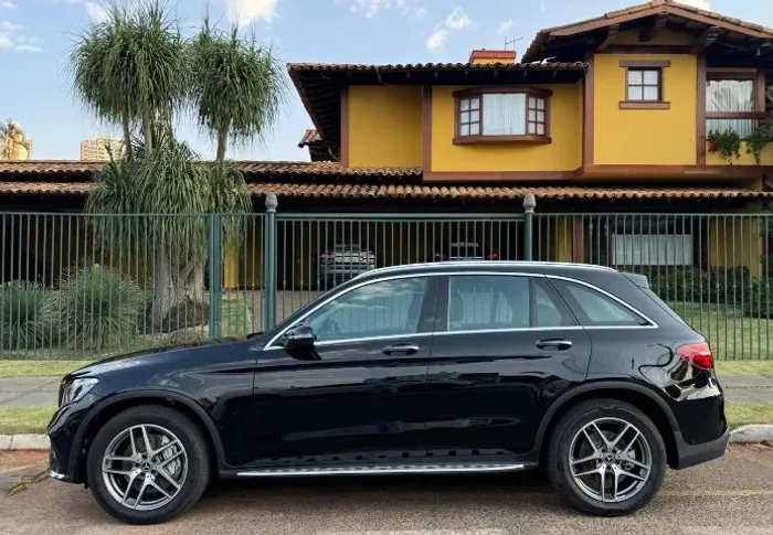 Mercedes Glc 250 Sport c teto panorâmico 