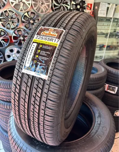 01 Pneus CRYSTONE 225/65/17