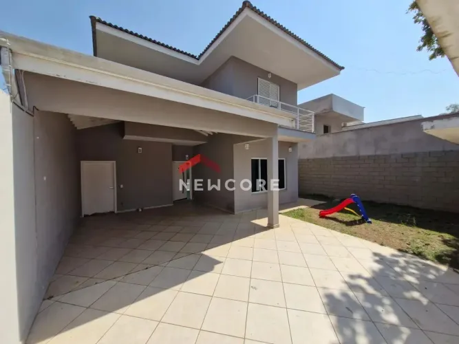 Casa em Rua Leonilde Ribeiro da Matta - Jardim Santa Rosa - Jundiaí/SP