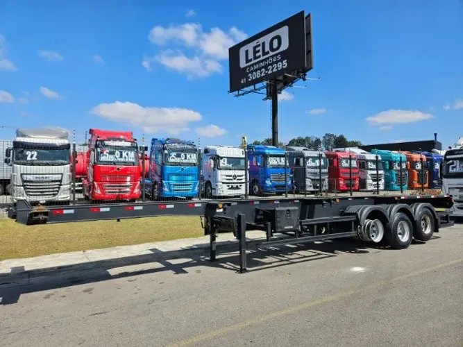 porta Container Rodofort 40 Pés 12 locks com plataforma Ano 2022 SEM PNEUS 2 ERGUEDORES