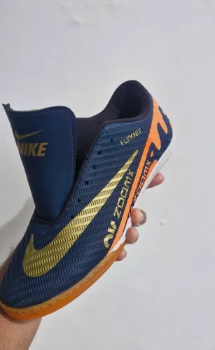 Tênis Nike de Futsal