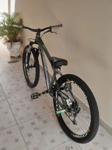 Vendo ou troco quadro absolute nero 5 tamanho 15 cinza