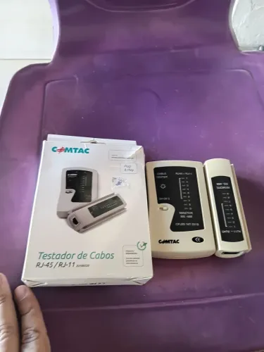 Testador de cabos RJ-45 funcionando perfeitamente 