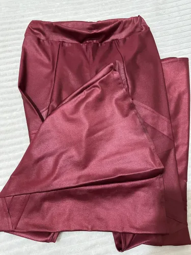 Calça flare marsala 