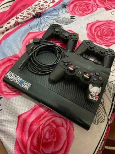 ? VENDO PS3 SUPER SLIM DESBLOQUEADO ? 250GB