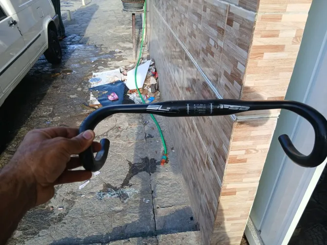 Guidom de carbono fsa 240 g tamanho  42 e troco em 44 de carbono  muitos  conservados 