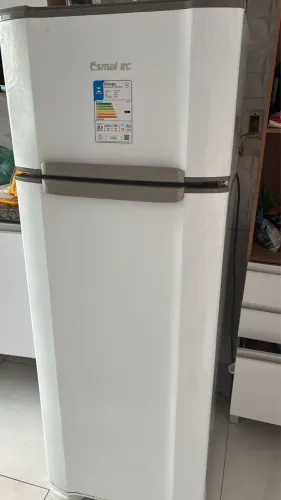 Vendo geladeira Esmaltec