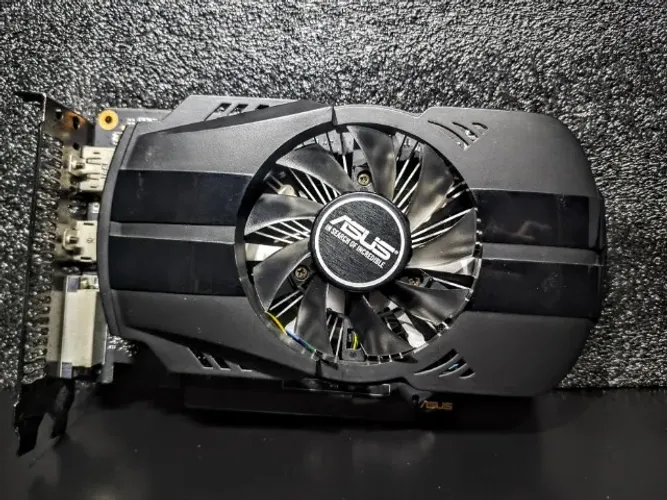 Placa de vídeo Geforce GTX 1050 TI 4G ASUS Phoenix
